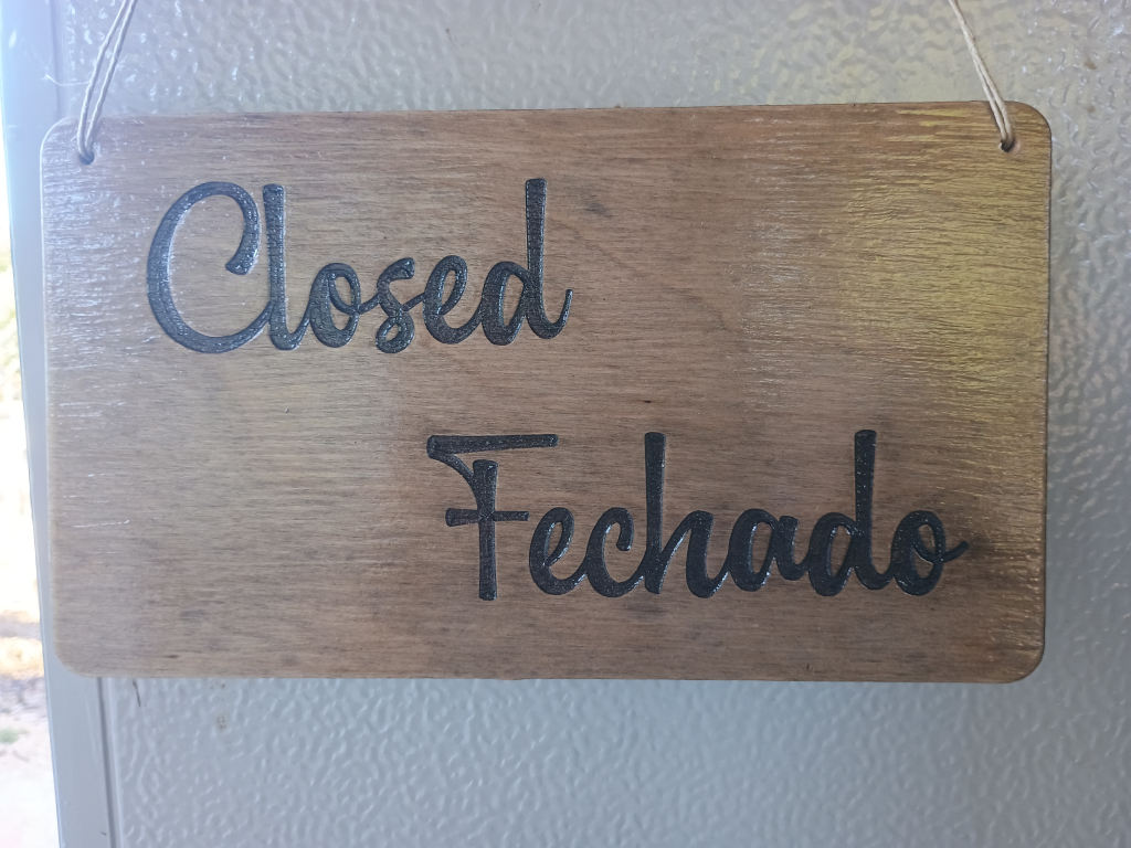 london tiger coffee - closed sign