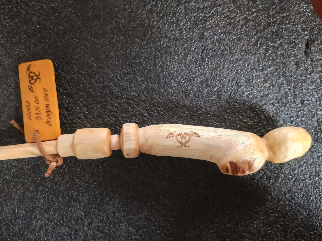 acacia 31.5cm dragon core